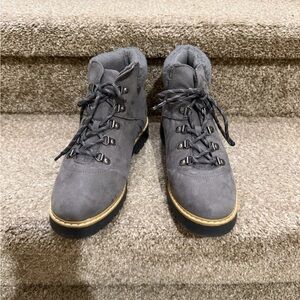 Sonoma Gray Suede Lace-Up Ankle hiking Boots